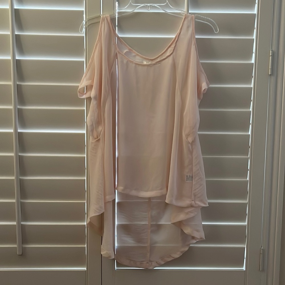 NWOT Millau Women Sheer Hi Low Top Size XS